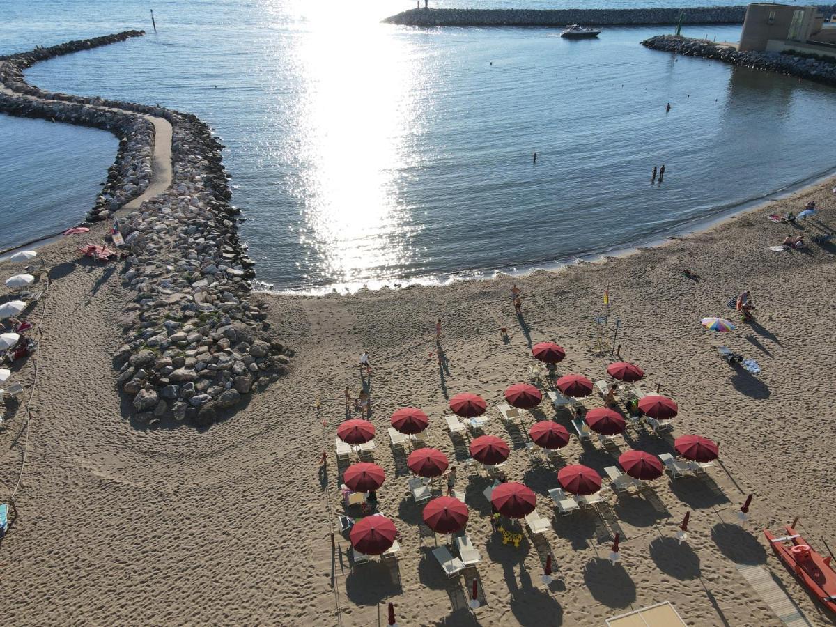 Miio Hotel San Vincenzo Luaran gambar